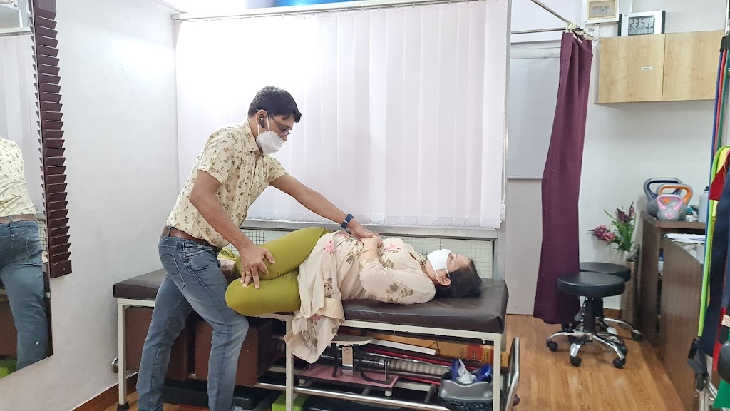 Dr. Amit Shriwas Phyiotherapy Doctor In Mumbai